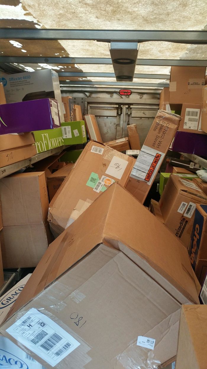 What The Inside Of A Fedex Truck Looks Like