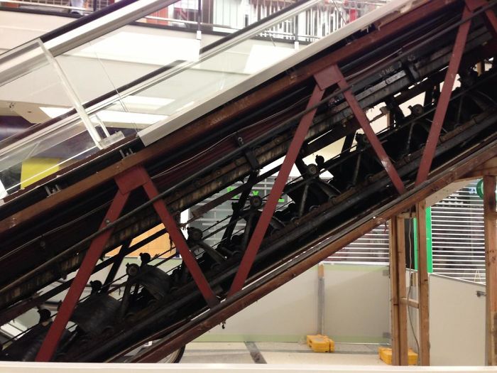 What The Inside Of An Escalator Looks Like