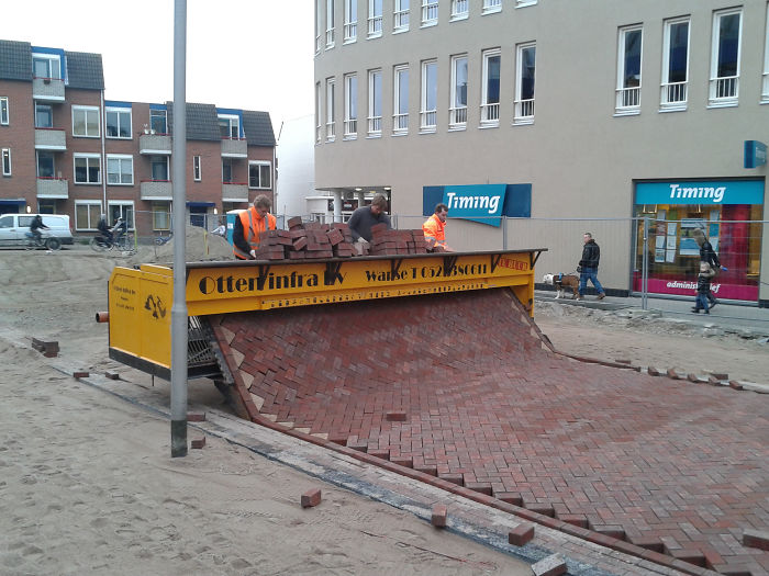 This Is How Brick Streets Are Laid In The Netherlands