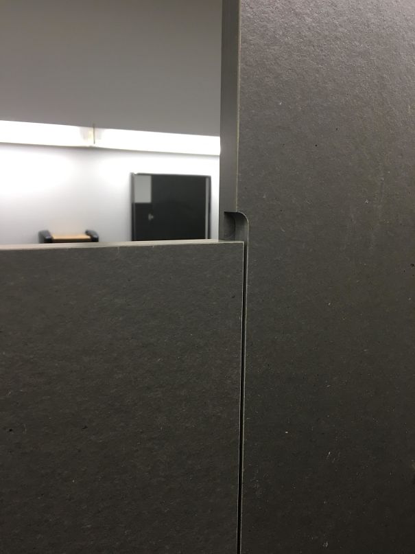 These Bathroom Stall Doors Have An Overlap To Avoid That Awkward Crack