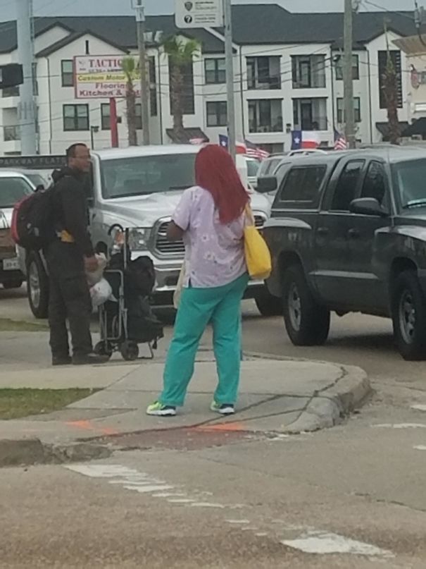 This Girl Waiting For Her Bus Looks A Lot Like The Little Mermaid