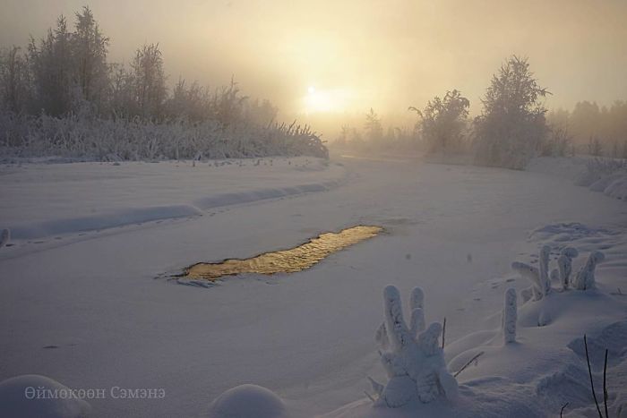 A Thermometer Just Broke At -62°C (-80°F) In The World's Coldest Village, And The Photos Are Breathtaking