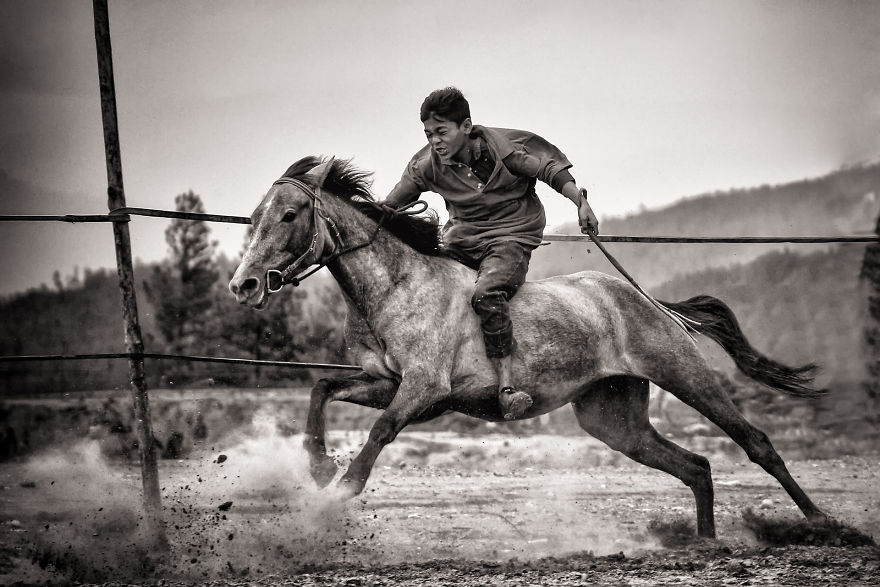 A Day Spent With Locals In The Highlands Of Sumatra Capturing A Traditional Horse Race