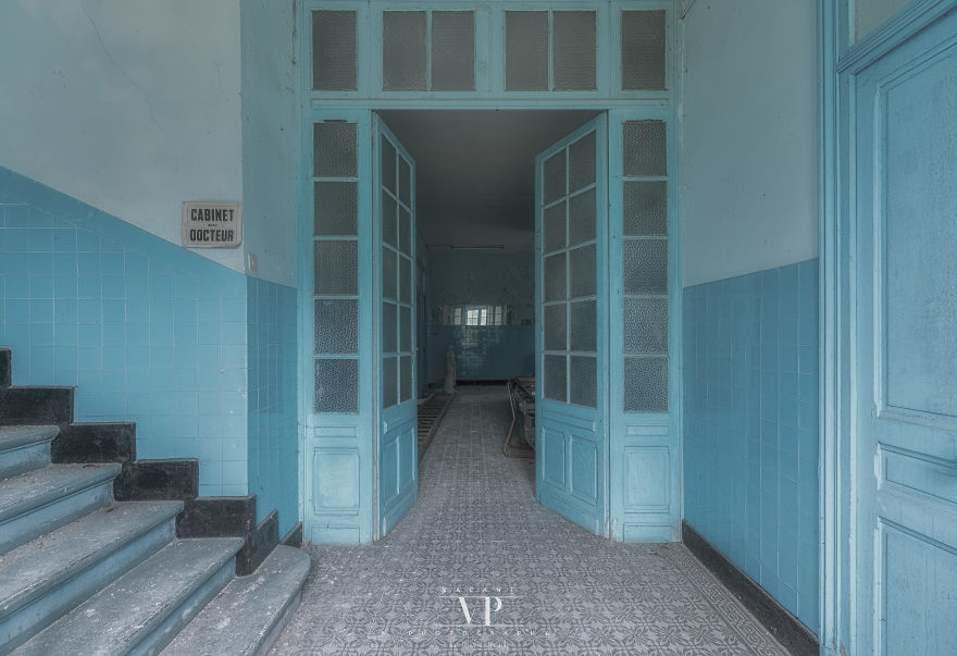 I Photographed This Spa, Frozen In Time