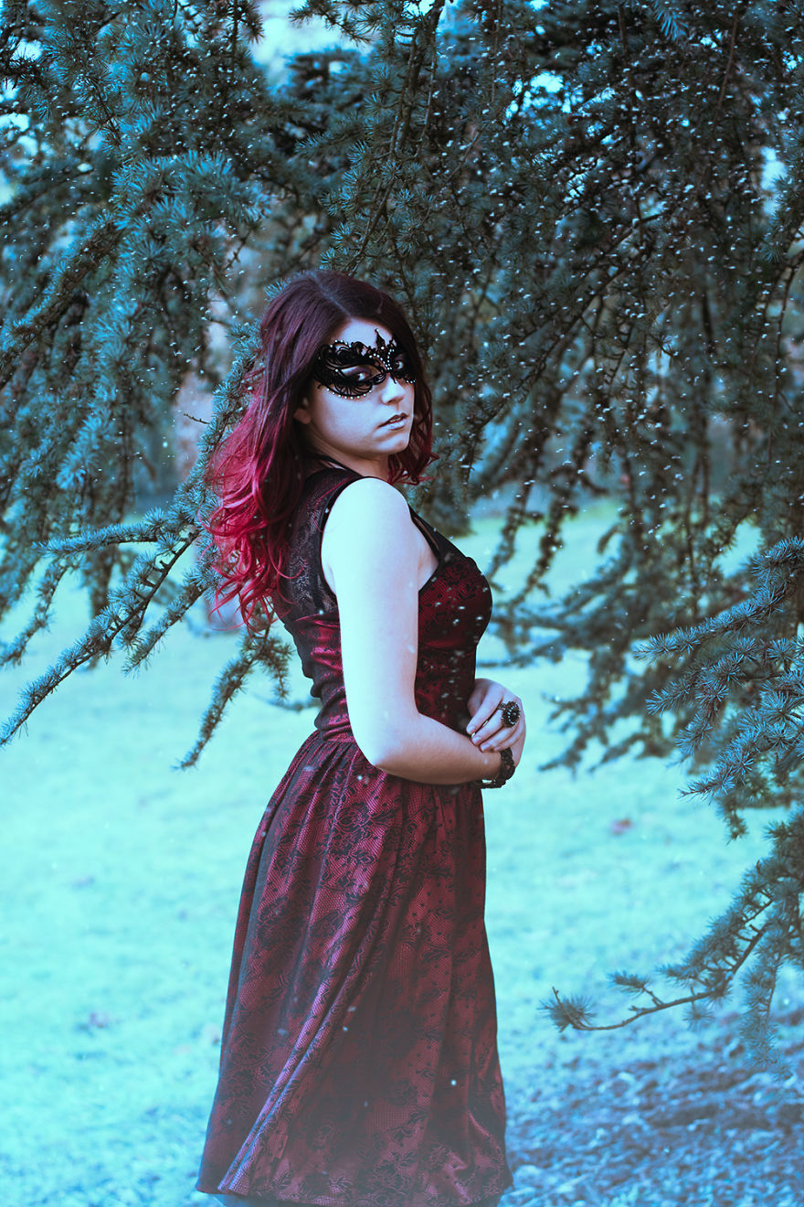 I Use My Camera And Photoshop To Transform Reality Into Darkness And Fantaisy