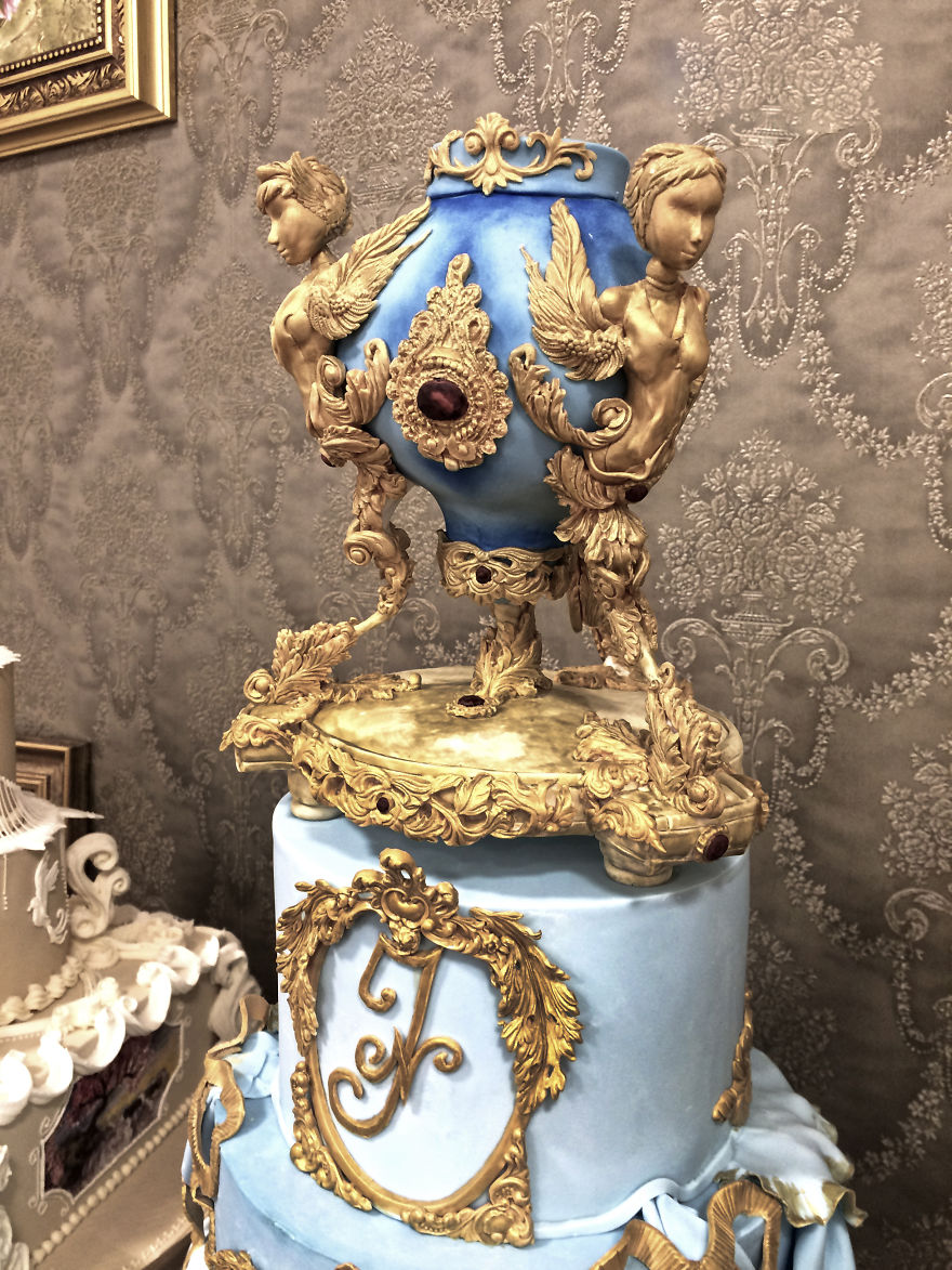 I Spend Hundreds Of Hours Turning Cakes Into Real Art Pieces I Spend Hundreds Of Hours Turning Cakes Into Real Art Pieces