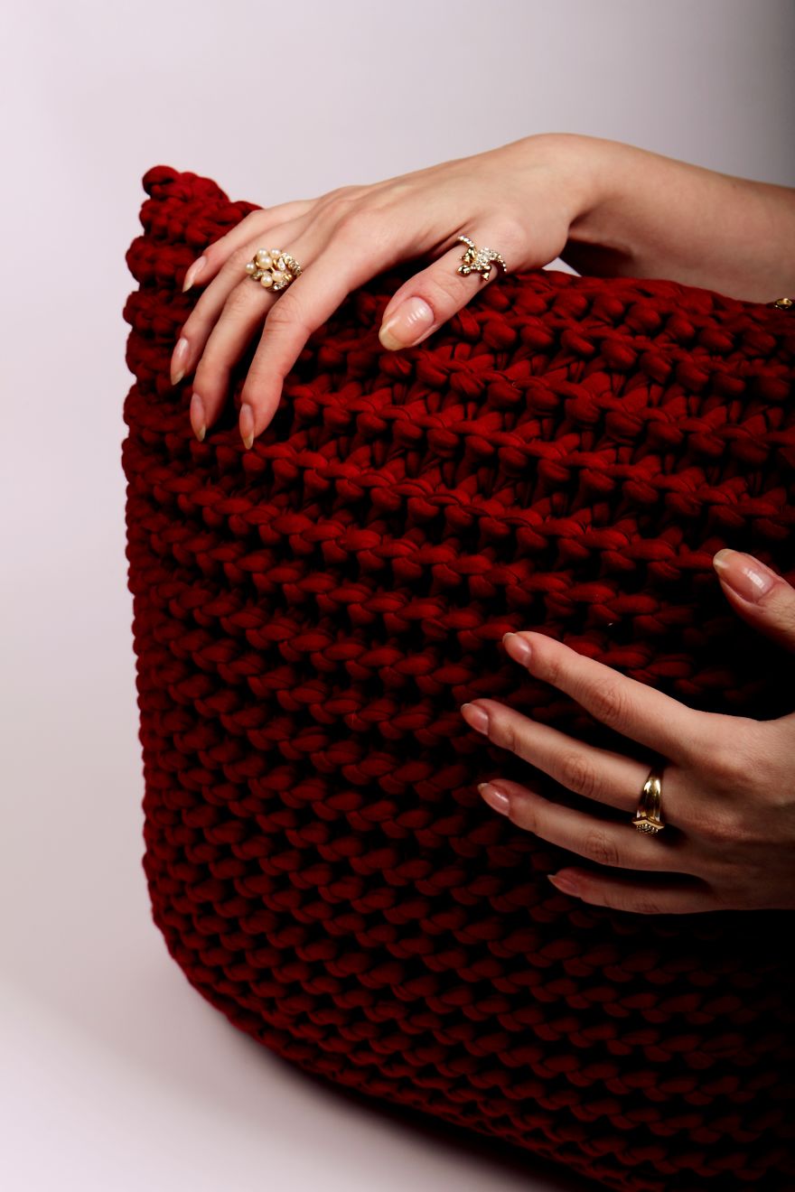 You Will Have To Fight Your Friends &ndash; And Pets! &ndash; To Snuggle With These Eco-Friendly Pillows