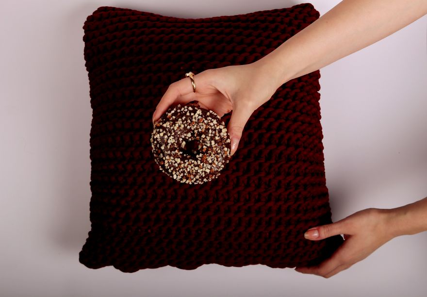 You Will Have To Fight Your Friends &ndash; And Pets! &ndash; To Snuggle With These Eco-Friendly Pillows