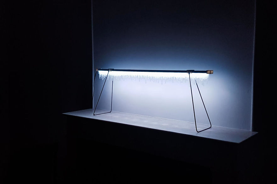 I Created A Connected Lamp That Reacts To Earthquakes From Around The World In Real Time