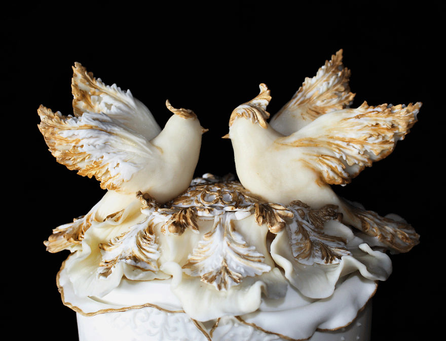 I Spend Hundreds Of Hours Turning Cakes Into Real Art Pieces I Spend Hundreds Of Hours Turning Cakes Into Real Art Pieces