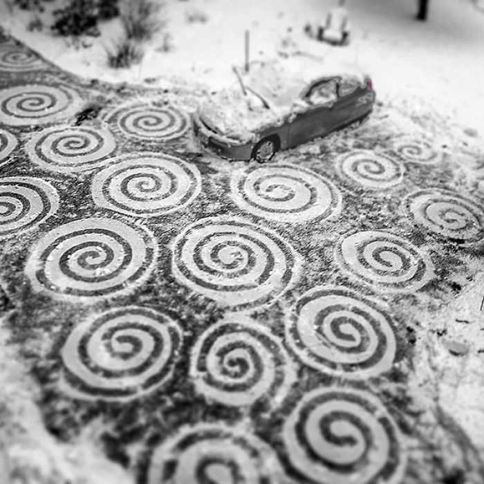 Circular Driveway. If You Have To Shovel, You May As Well Enjoy It! I Admit To Getting A Little Dizzy Making These Swirls