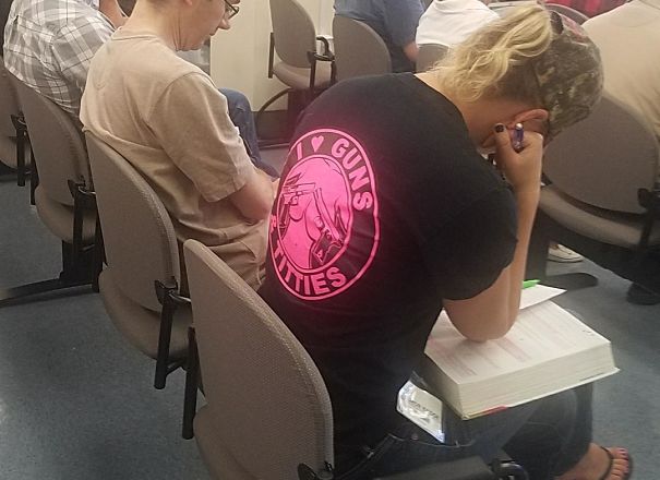 Waiting For Potential Jury Duty And Spot The Girl In Front Wearing The Best T-Shirt. Is This A Sure Fire Way To Avoid Being Selected?