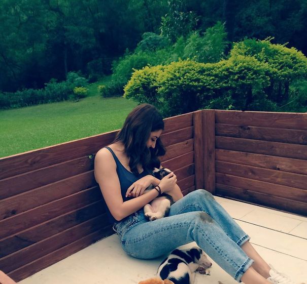 Bollywood Actors Adorable Pics With Their Pets