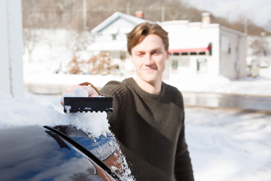 The World's First Snow Brush You Can Use Without Opening Your Car