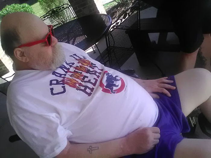 Let Dad Borrow My Sunglasses, Ended Up With Accidental Master Roshi Cosplay