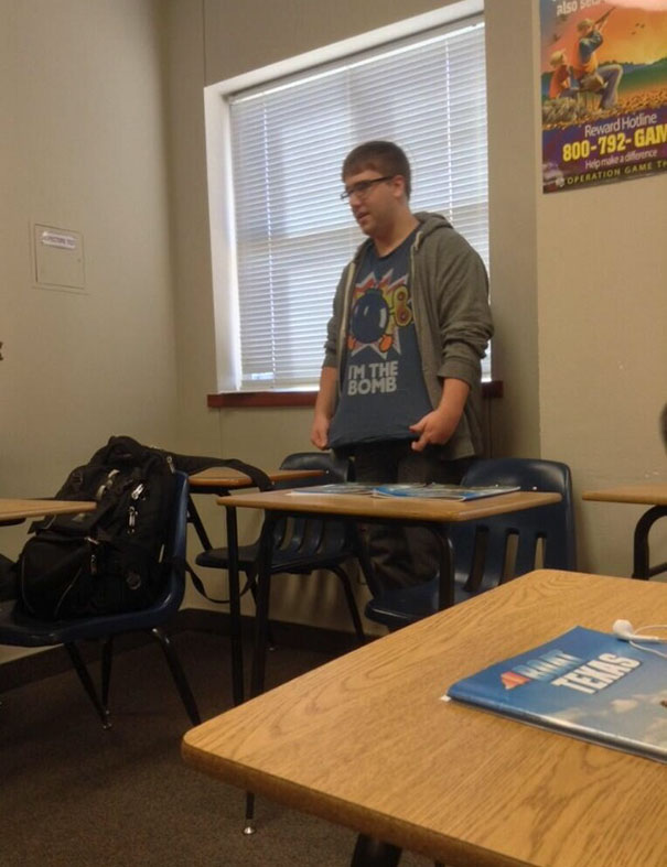 Had A School Lockdown Because Of A Bomb Threat, This Guy Wore Either The Best Or The Worst Shirt