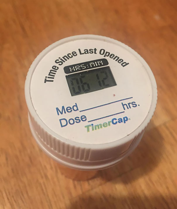 This Pill Bottle Lid Tells You When You Last Opened It