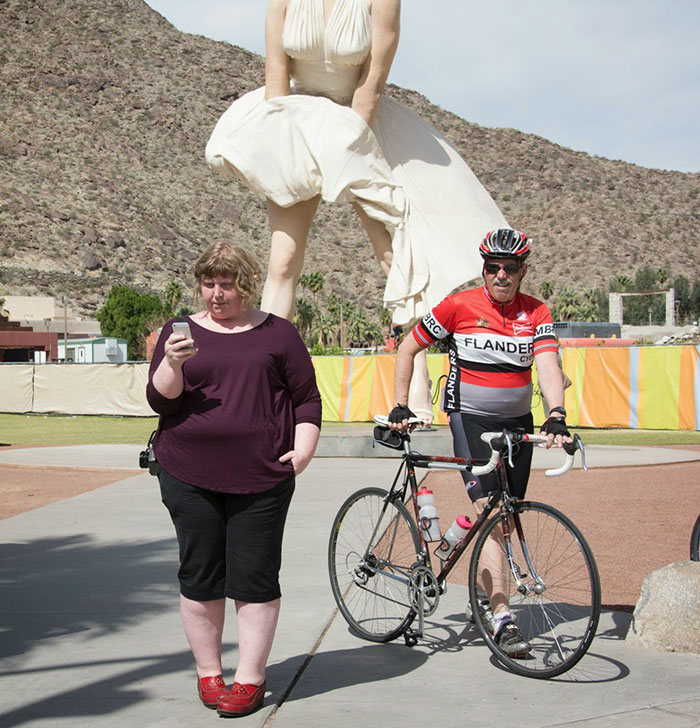 Woman Photographs Strangers To Show How People React To Overweight People
