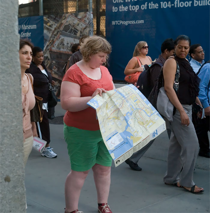 Woman Photographs Strangers To Show How People React To Overweight People