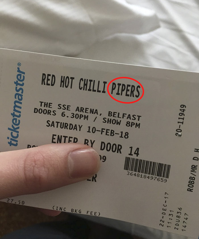 Man Flies His Girlfriend Out To Ireland To See 'Red Hot Chili Peppers', Doesn't Expect 'Nightmare' Like This
