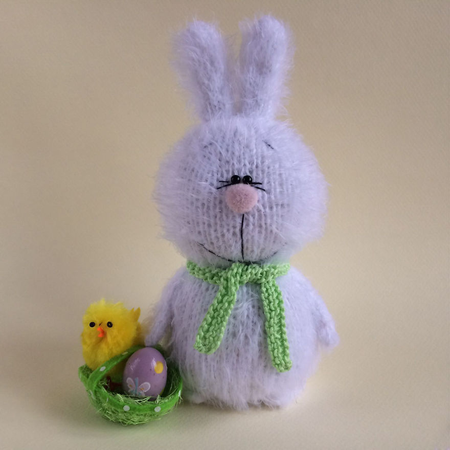 12 Handmade Easter Bunnies To Bring You Festive Mood