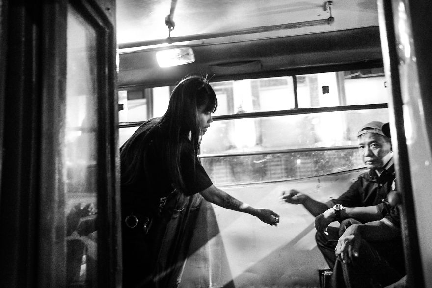 I Photographed Everyday Life Of Indonesian Street Punks