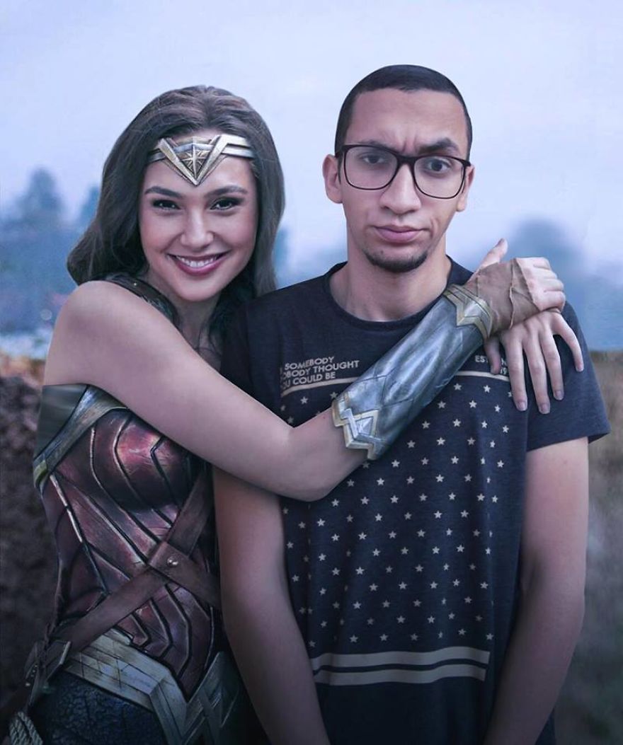 Egyptian Student Spends Time With Celebrities With The Help Of Photoshop