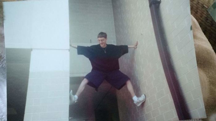 In Highschool, I Liked To Climb And Wear XXL Shirts Even Though I Weighed 120lbs