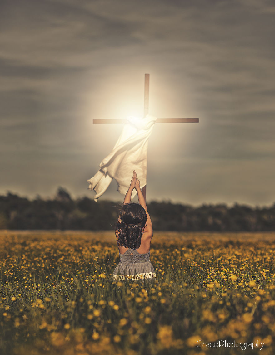 Photographer Captures What The True Meaning Of Easter Is All About.... He Is Risen Indeed!