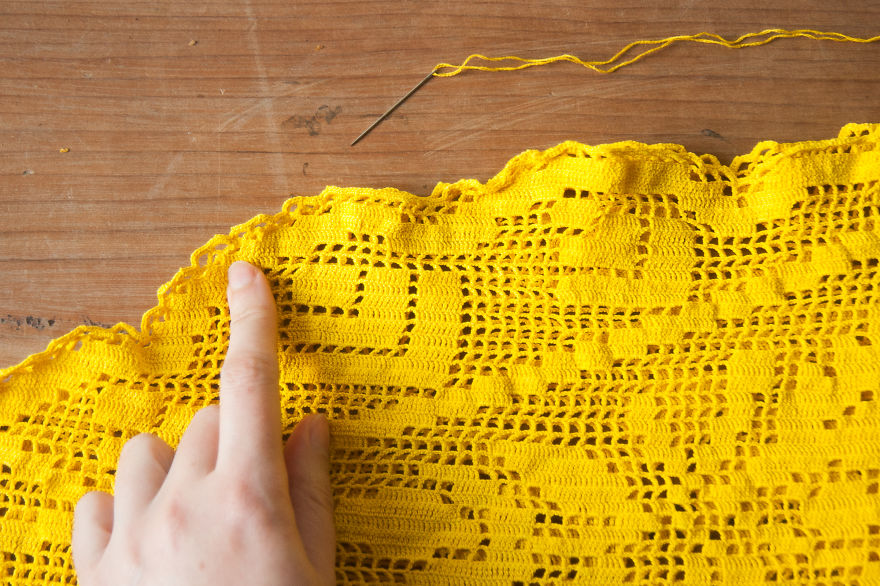 I Dyed A Gross Doilie With Turmeric And Made An Adorable, Reusable Produce Bag.