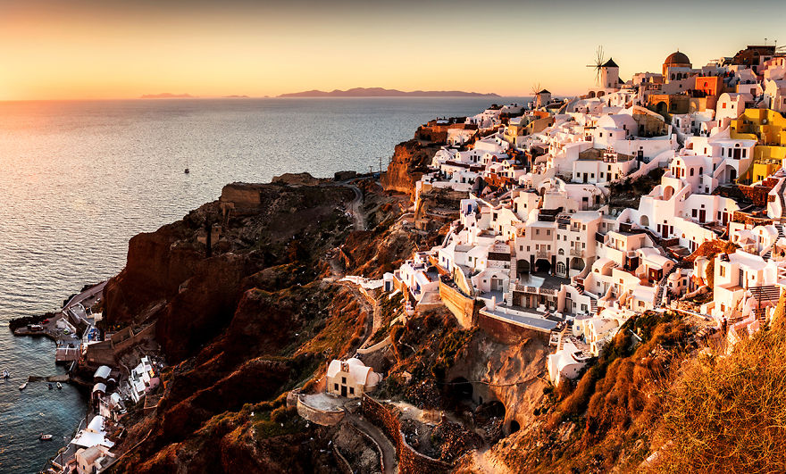 I Spent Four Days In Santorini To See The Island Without Thousands Of Tourists And The Sunsets Enchanted Me