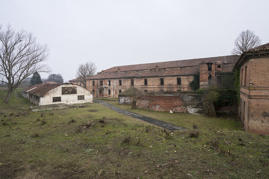 Photographing The Abandoned Citadel Of Alessandria