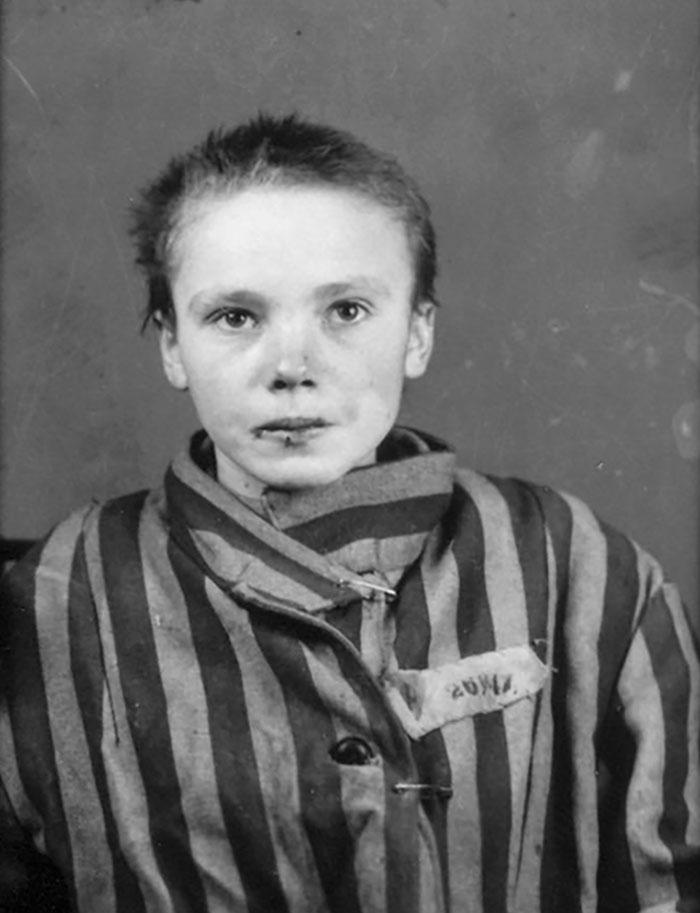 The Last Photos Of A 14-Year-Old Polish Girl In Auschwitz Get Colorized, And They'll Break Your Heart