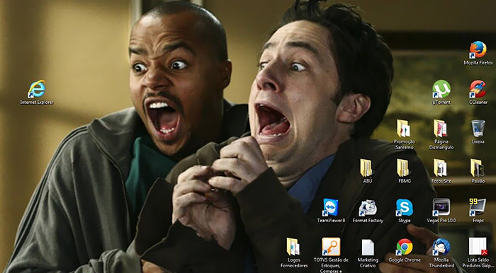 51 Hilariously Genius Desktop Wallpapers That Will Make You Look Twice