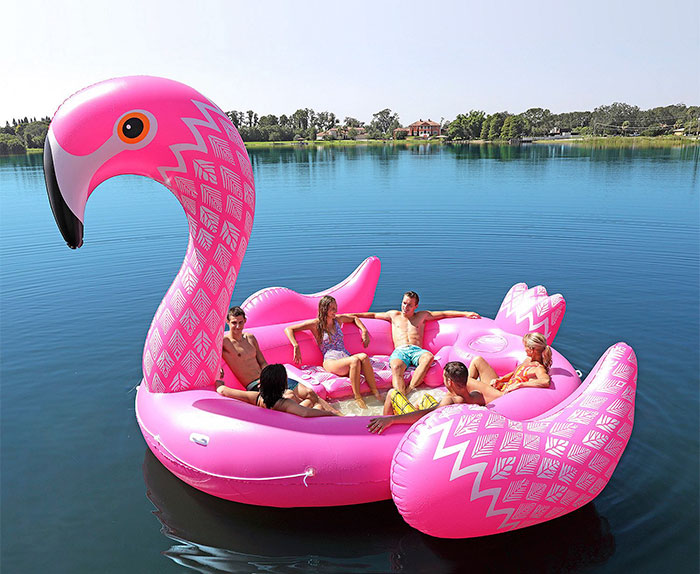 adopteren Kijker Goed Fitting Up To Six People, These Giant Unicorn Floats Are Here To Change  Your Summer Parties | Bored Panda