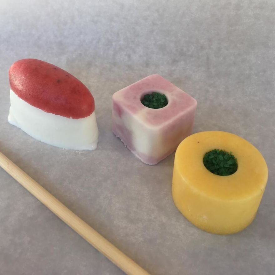 This NYC Cafe Makes Ice Cream That You Can Eat With Chopsticks