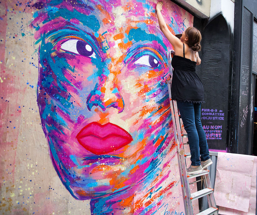 I Paint Colorful Portraits Of Women In The Streets Around The World