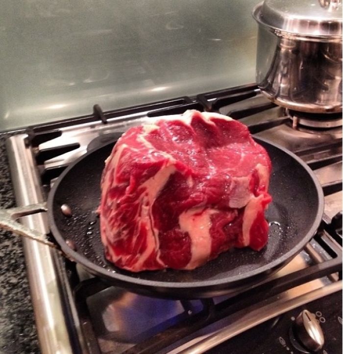 My Girlfriend And I Are Having A Contest To See Who's The Best Cook. I Walked In On Her Trying To Cook A Steak... I Think I Might Win This One