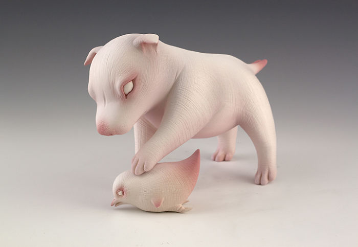 Freaky-Cute-Ceramic-Creatures-Erika-Sculpture