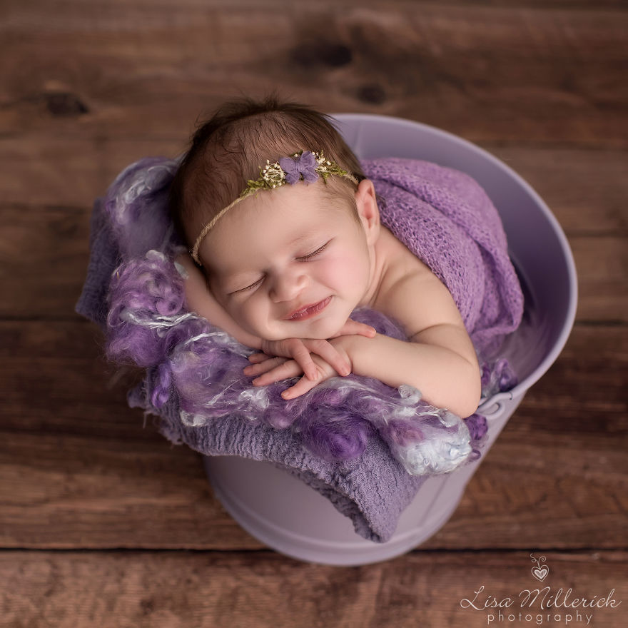 Pregnancy And Infant Loss Affects 1 In 4 Women: Photographer Volunteers Time To Raise Awareness For Sweet Rainbow Babies