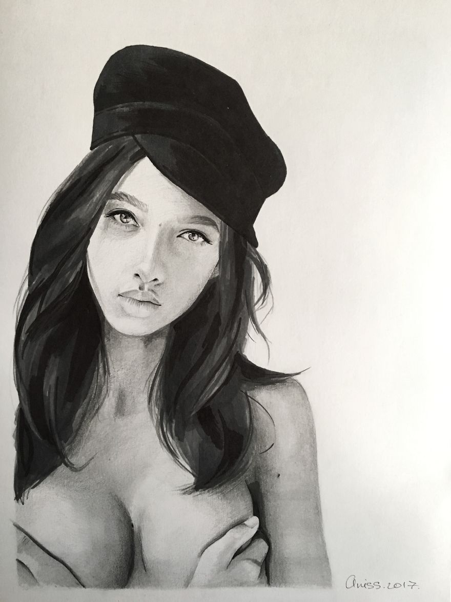 Hyper-Realistic Portraits With Just One Pencil
