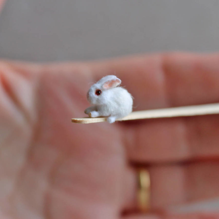 Tiny-Sculptures-Fairies-Miniatures-Katie-Doka