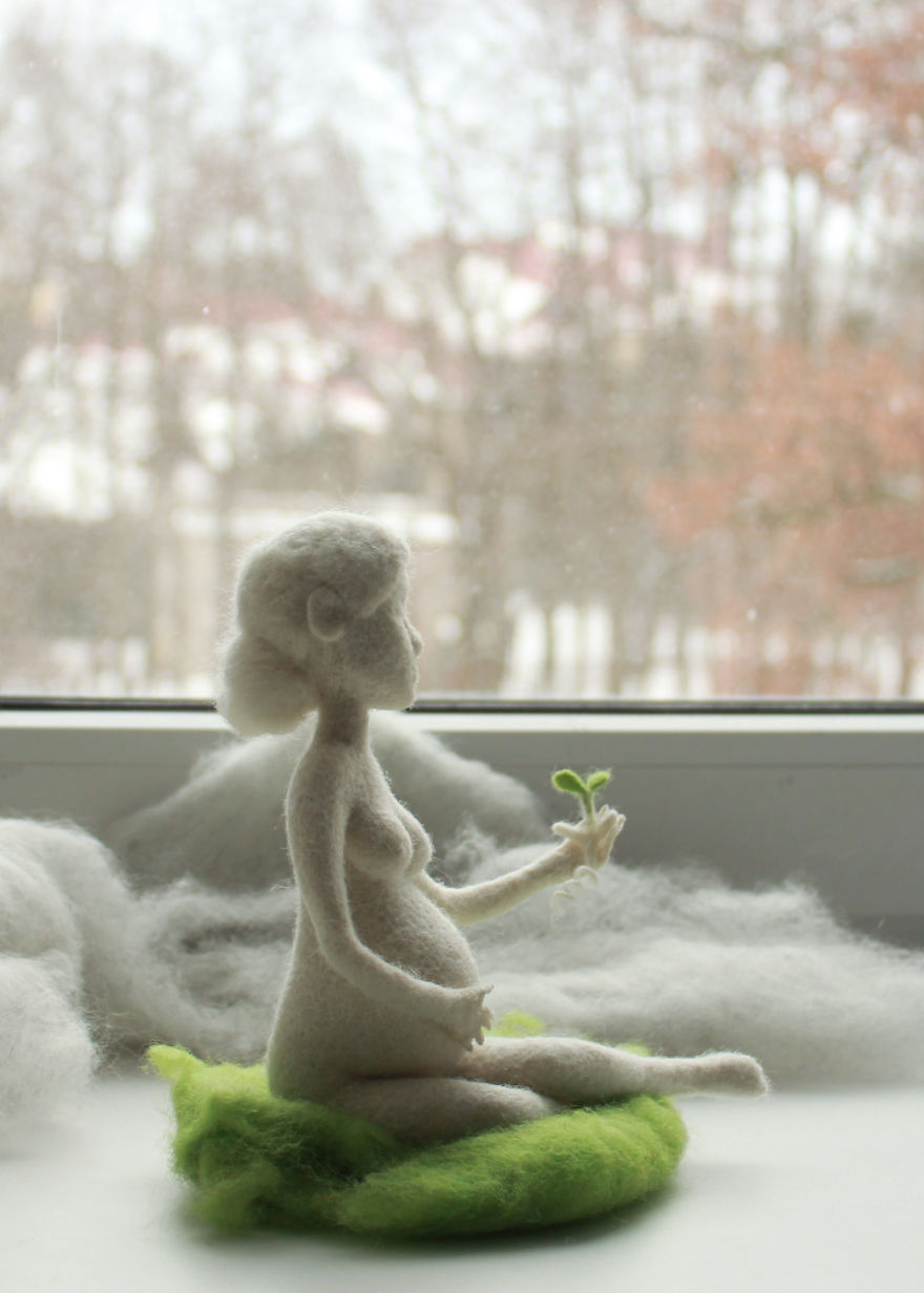 I Made Needle Felted Sculpture Of Pregnant Woman