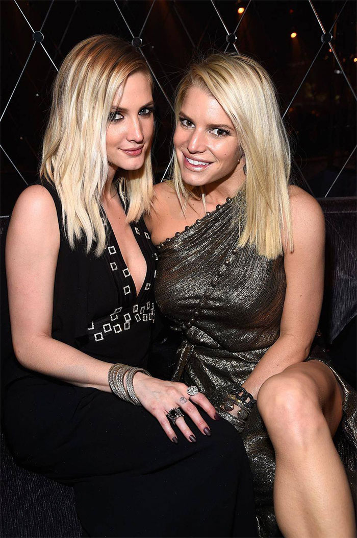 Jessica Simpson With Her Sister Ashlee
