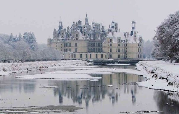 chateau-chambord-hiver-5aded0aba1a54.jpg