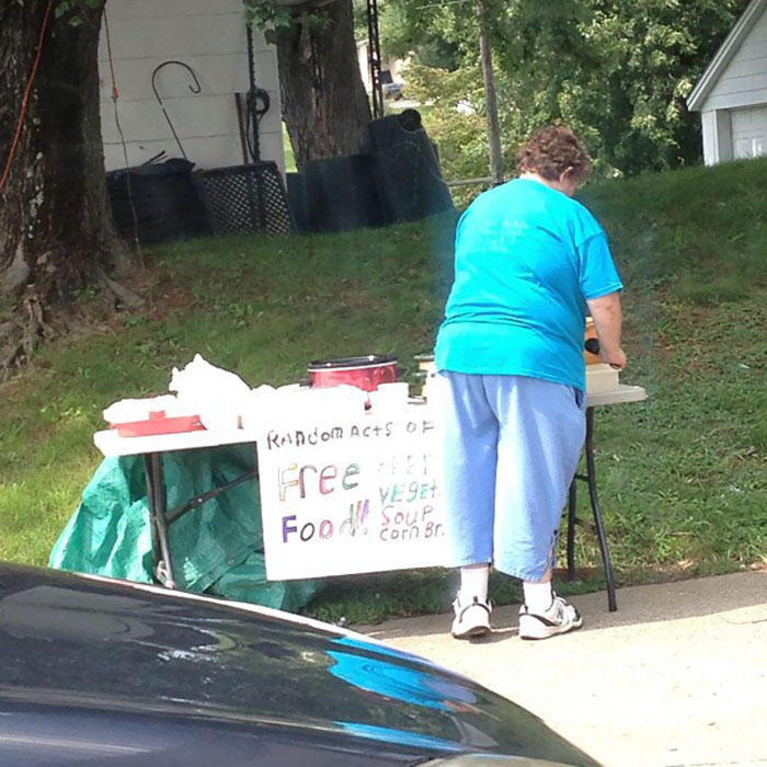 This Sweet Little Old Lady Puts Out Food Everyday To Feed Those That Are Hungry