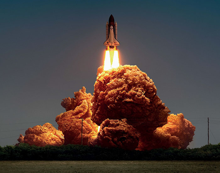 A alguien se le ha ocurrido la idea de usar trozos de pollo frito de KFC como explosiones, y se merece un ascenso