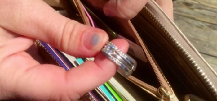 Man Finds A Stolen Wallet With A Wedding Ring In It, But That's Only The Beginning Of The Story