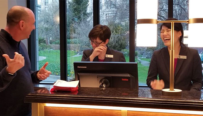 The Internet Can’t Stop Laughing At The Worst Hotel Guest Ever Who Got Banned From Hotel For Lifetime