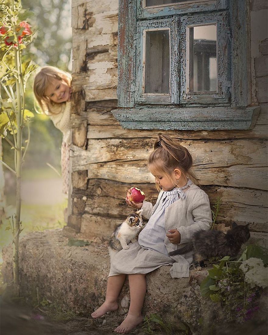 Photographers Post Pictures Of Children With Animals On Instagram And The Result Is Photo Shoots Of A Fairy Tale